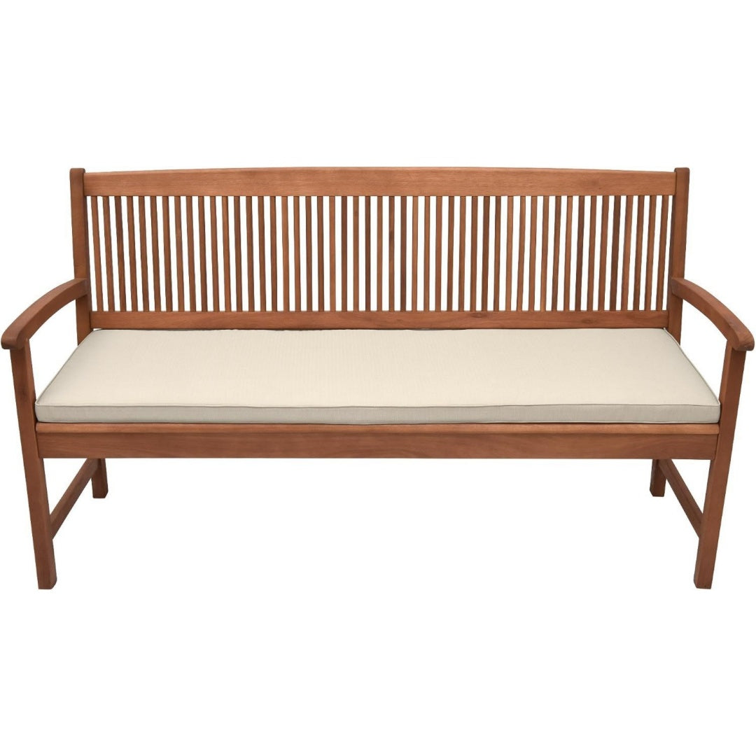 Soluzione funzionale cuscini per panche in legno grigio